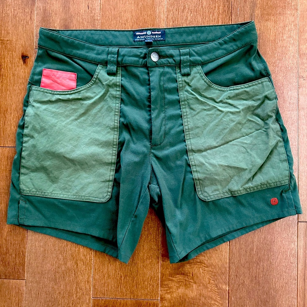 Amundsen 7 Incher Field Shorts, Size M